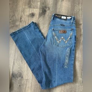 Women’s Wrangler Jeans